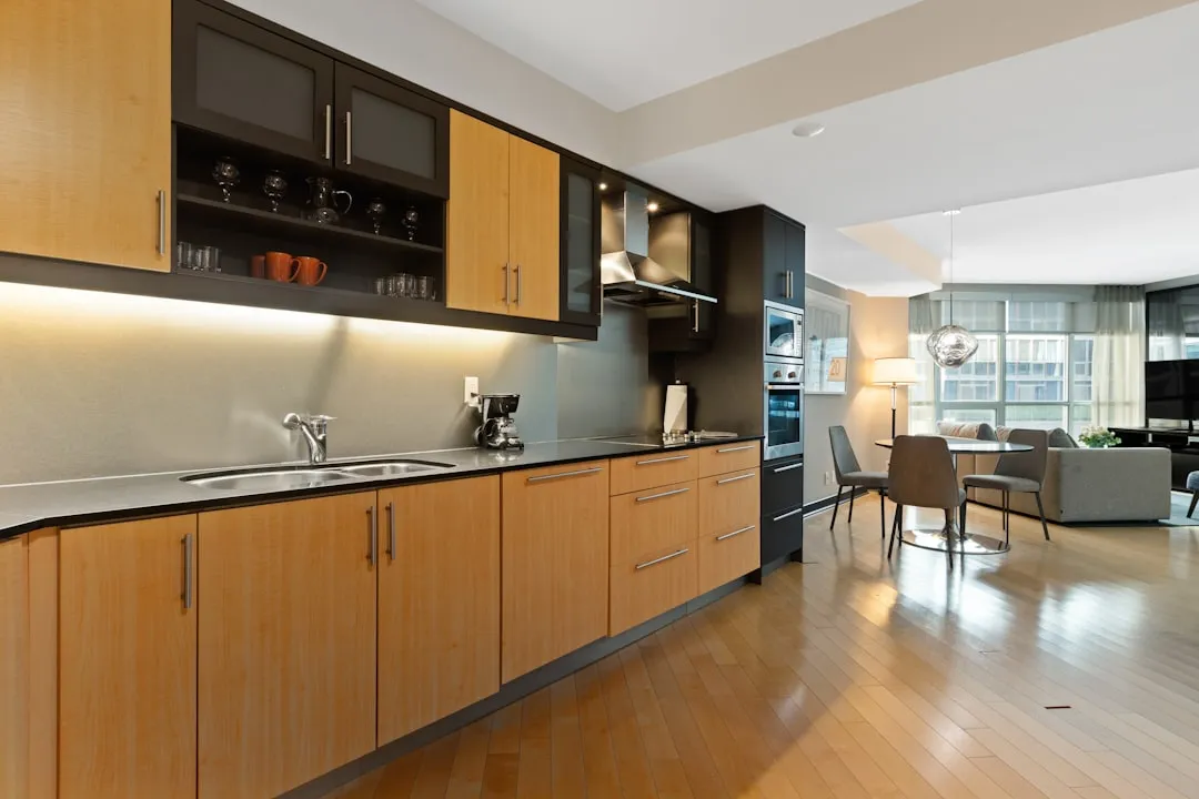 上海整容医院选择指南：从资质与科室设置看华美医疗美容医院